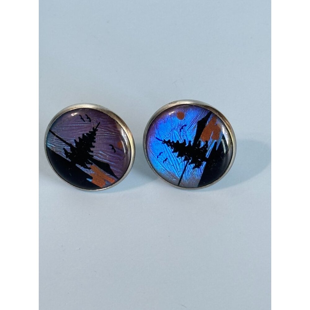 Vintage Japanese Butterfly Wing Screw On Earrings With Silhouette Design - Picture 6 of 7